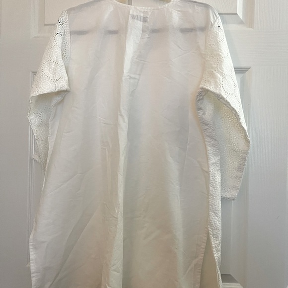 White Circular Pointelle Blouse from India - Picture 3 of 6